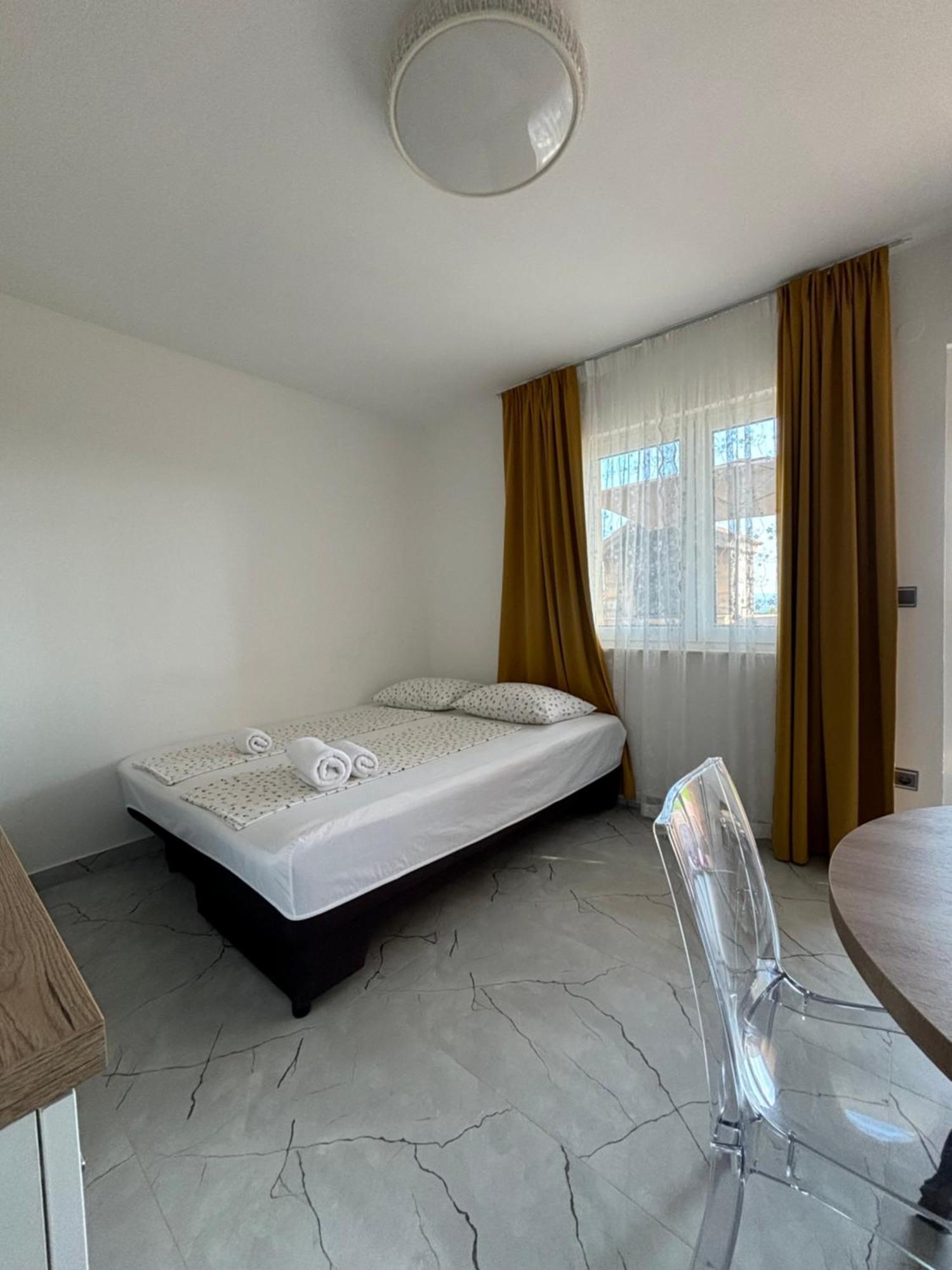Apartments One Palm Podstrana Dış mekan fotoğraf