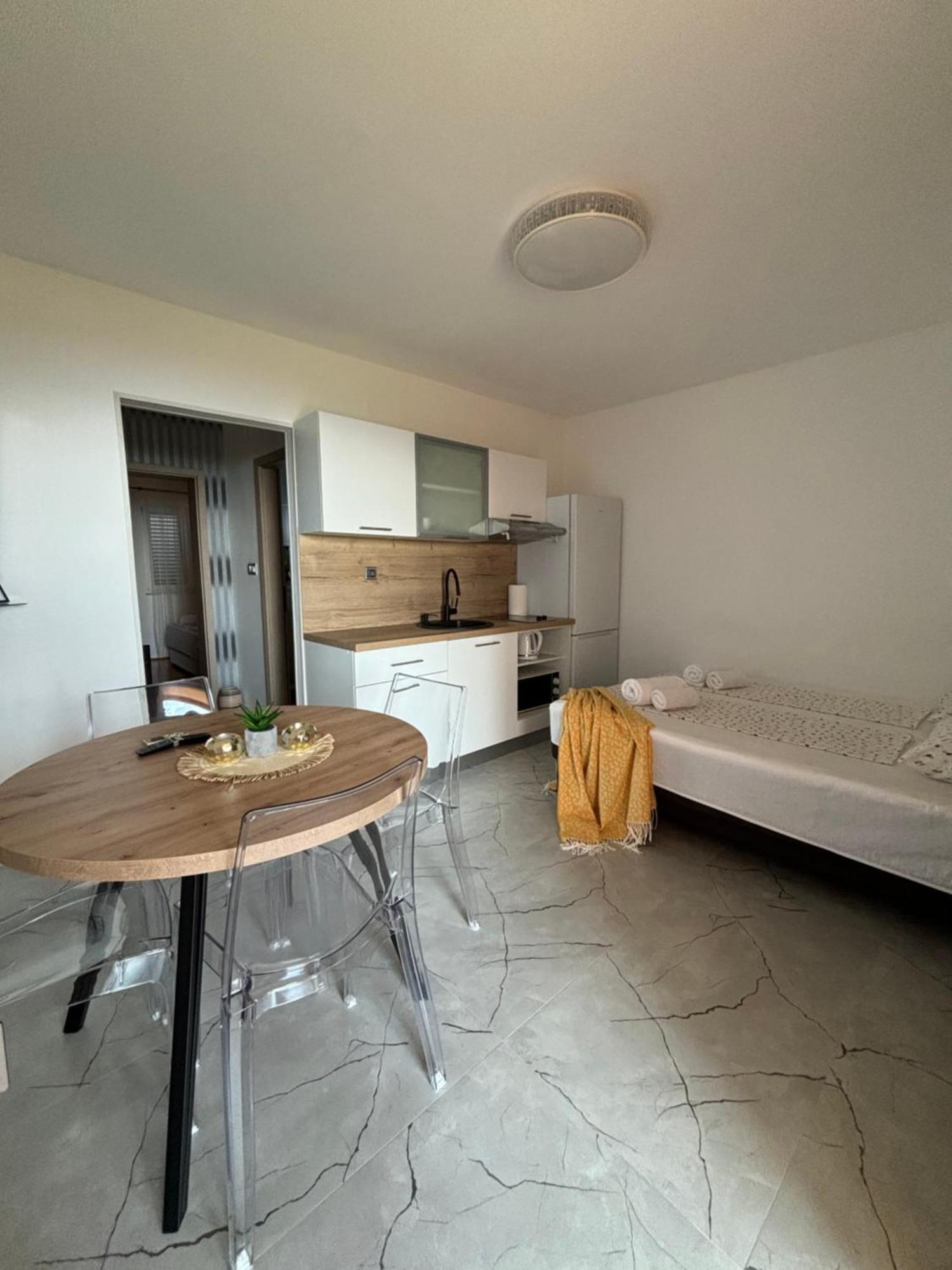 Apartments One Palm Podstrana Dış mekan fotoğraf