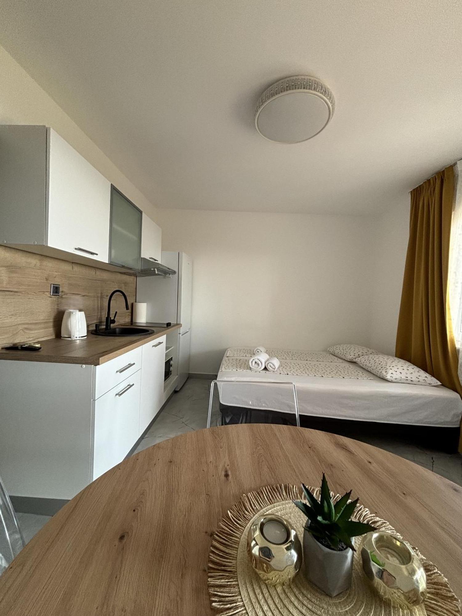 Apartments One Palm Podstrana Dış mekan fotoğraf